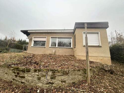 Hausansicht - 2 Zimmer Mehrfamilienhaus, Wohnhaus zum Kaufen in Eisenberg