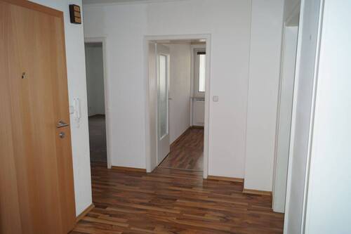 Flur - Diele - 3 Zimmer Etagenwohnung in Simbach a.Inn