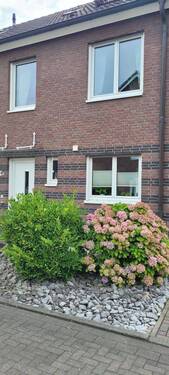 Haus, Vorderansicht - 4 Zimmer Doppelhaushälfte in Herne