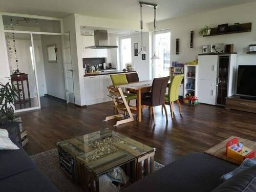 Wohnzimmer - 3 Zimmer Etagenwohnung zur Miete in Rheinbach