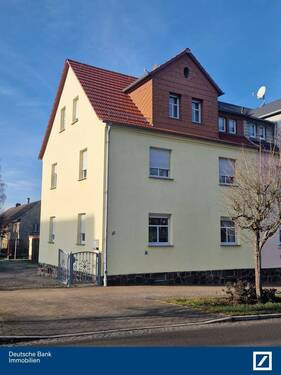 Ansicht - Einfamilienhaus mit Einliegerwohnung