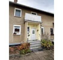 5 helle Zimmer, Küche mit EBK, Wohnzimmer mit Kamin, Tageslichtbad, ein Garten mit Pool - was will man mehr - Heideland Etzdorf