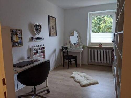 Zimmer - 4 Zimmer Etagenwohnung zum Kaufen in Kassel