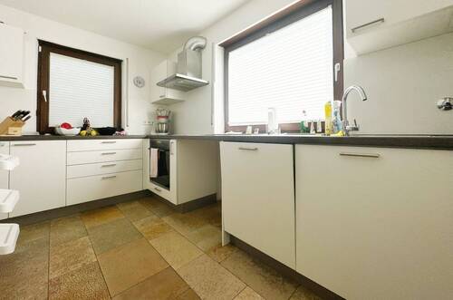 Küche m. EBK, Blick 1, EG - 