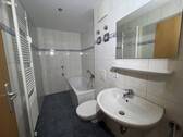 Bad - 2 Zimmer Etagenwohnung in Chemnitz