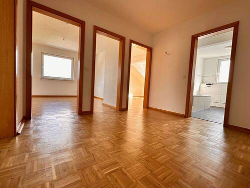 Diele - 3 Zimmer Etagenwohnung zur Miete in Herne