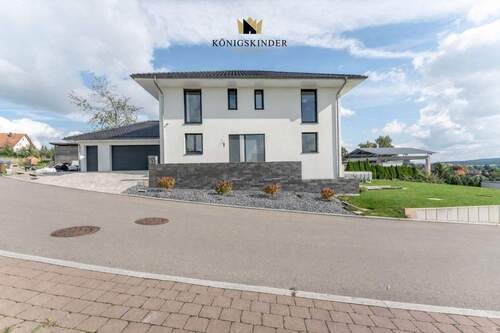 Bild 1 - Wohnen mit Charakter: reduziert, elegant und zeitlos.