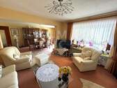 Wohn-/ Esszimmer - 
