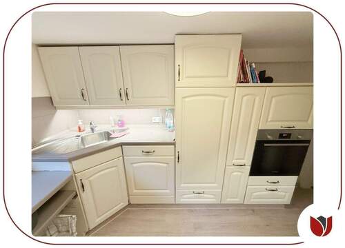 Küche mit Abgang in den Gewölbekeller - 