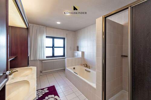 nach der Arbeit: ein entspannendes Bad... - 