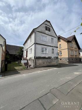 Ansicht Straße 4 - Mehrfamilienhaus, Wohnhaus mit 131,00 m&sup2; in Büdingen zum Kaufen