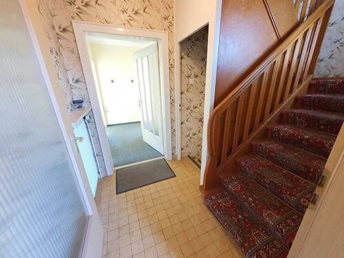 EG Flur Treppe - 