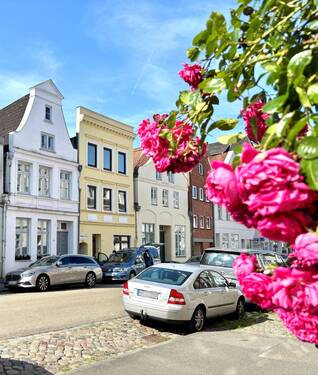 Ansicht - Modernisiertes Altstadthaus an der Obertrave mit Dachterrasse und Blick auf den Lübecker Dom