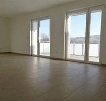 Helle moderne Wohnung mit Balkon in Neuhof