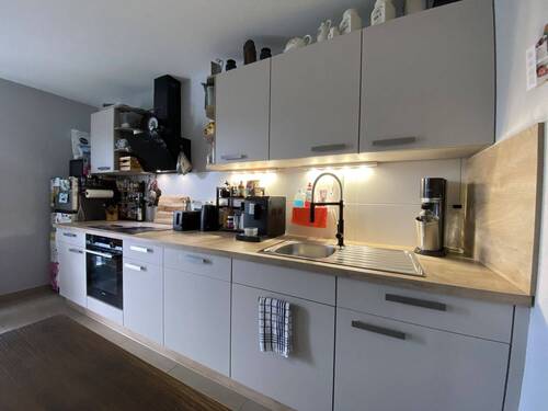 Küche .jpeg - Etagenwohnung mit 100,20 m² in Neuhof zur Miete