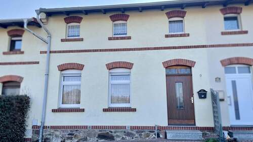 Frontansicht - 4 Zimmer Reihenmittelhaus zum Kaufen in Lunzenau