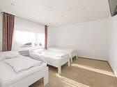 Zimmer 1 rechts (EG) - 