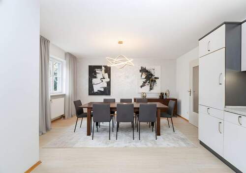 Visualisierung Esszimmer - 7 Zimmer Doppelhaushälfte in Egmating