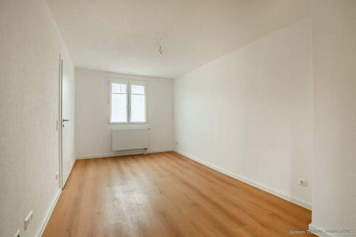 EG Wohnzimmer - Reihenmittelhaus mit 111,00 m&sup2; in Titisee-Neustadt zur Miete