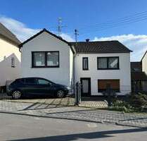 2-Familienhaus in beliebter Wohnlage mit Ölbergblick in Königswinter-Thomasberg