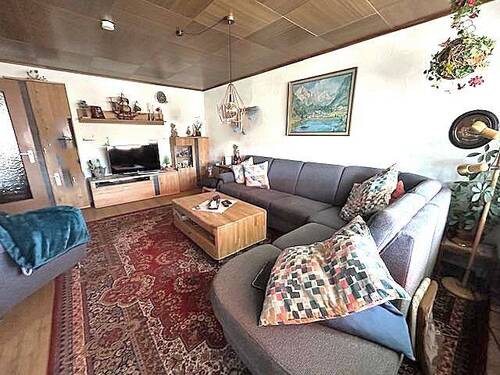 Wohnzimmer - Helle 3-Zi-Wohnung mit 2 Balkonen in ruhiger Randlage von Schömberg