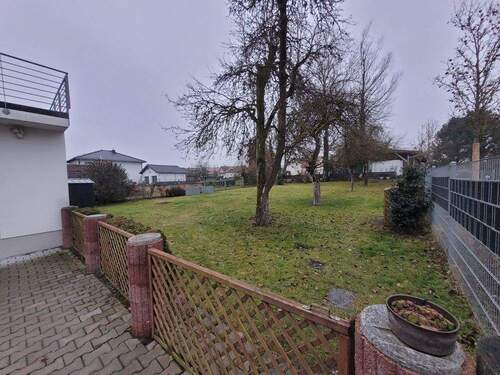 Garten - 1 Zimmer Einfamilienhaus zum Kaufen in Langenisarhofen