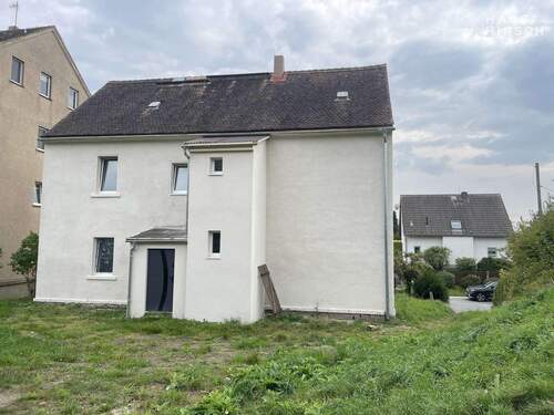 Hauseingang - Einfamilienhaus zum Ausbau - Freie Wahl der Ausstattung für individuelles Wohnen