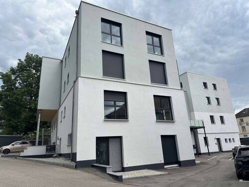 Hausansicht - Schöne Sanierte Wohnung im EG - 700,00&nbsp;EUR Kaltmiete, ca.&nbsp; 50,20&nbsp;m&sup2;&nbsp;Wohnfl&auml;che