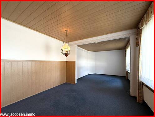 Wohn-und Esszimmer im Erdgeschoss - 