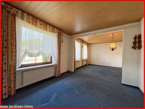 Wohn-und Esszimmer im Erdgeschoss - 