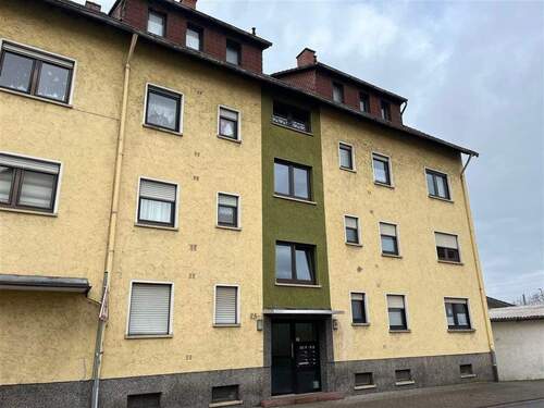 Strassenanicht - renov.bedürftige Eigentumswohnung in Landstuhl-Stadt