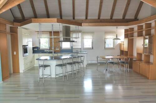 Haus Nr. 1: DG-Wohnung Wohnbereich/Küche/Essen - 