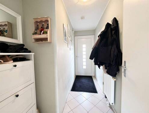 Flur mit Garderobe - 