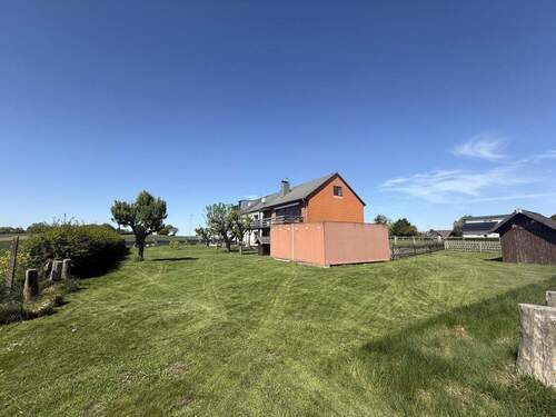 Seitenansicht - TOP - LAGE - Einfamilienhaus XXL Garage, M-Grube und großem Garten