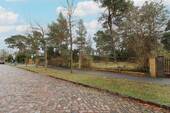 Zaun und Einfahrt - 