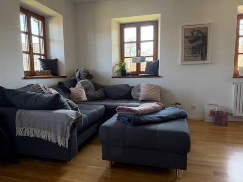 Blick in das Wohnzimmer (Bild 2).jpg - 