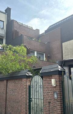 Eingang Rückseite - 6 Zimmer Mehrfamilienhaus, Wohnhaus zum Kaufen in Geilenkirchen