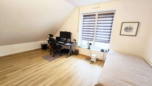 Arbeitszimmer oder Kinderzimmer.jpg - 