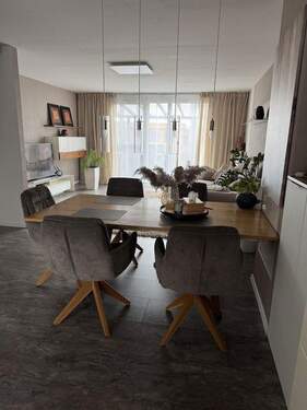 Wohnzimmer - 5 Zimmer Reihenmittelhaus in Worms-Herrnsheim