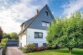 Objektansicht - Gepflegtes Einfamilienhaus mit traumhaftem Garten in familienfreundlicher Lage