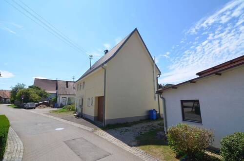 Ansicht 2 - 4 Zimmer Einfamilienhaus zum Kaufen in Langenenslingen