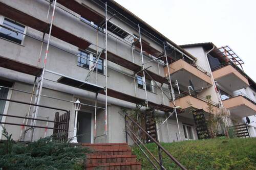 Front des Hauses - Etagenwohnung mit 106,00 m² in Schönau zum Kaufen