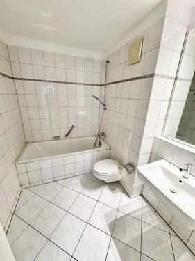 Vollbad mit Badewanne - 