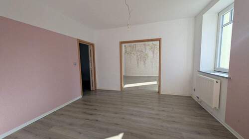 Zimmer in Wohnung 2 im EG - 