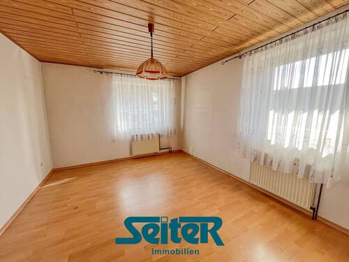 Zimmer 3.jpg - 5 Zimmer Einfamilienhaus in Neuenburg am Rhein