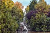 Viktoriapark mit Denkmal für die Befreiungskriege und Wasserfall in der Umgebung - 