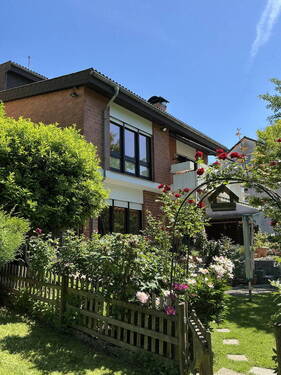 Bild 1 - Provisionsfrei! Architektenhaus mit Split-Level-Bauweise in ruhiger Lage von Martinsthal