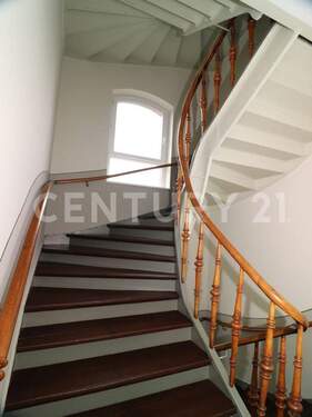 schönes Treppenhaus - 1 Zimmer Mehrfamilienhaus, Wohnhaus zum Kaufen in Braunschweig