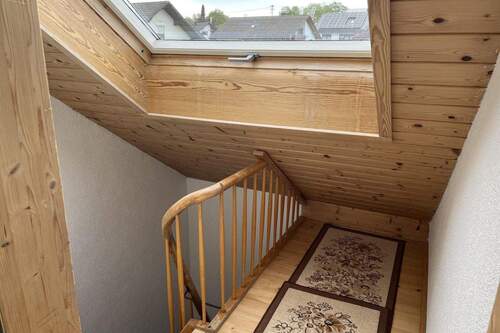 Treppenaufgang ins DG - 