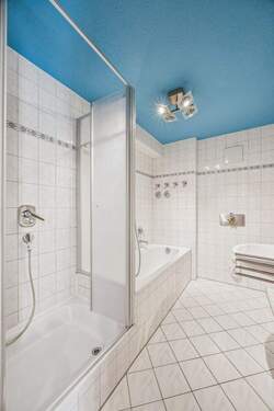 Badezimmer - Etagenwohnung mit 82,00 m&sup2; in Remseck zum Kaufen